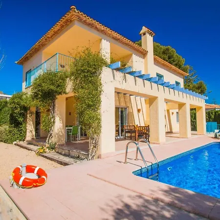 Gio Villa *